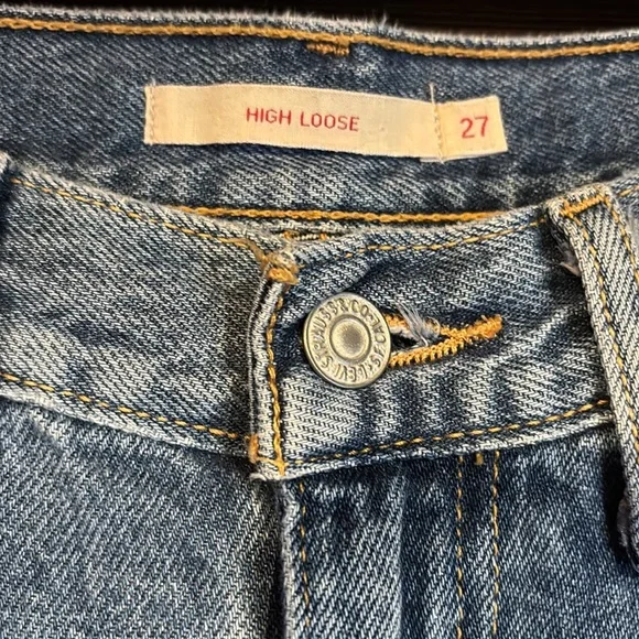 Levi’s High Rise Wide Leg Jean - Picture 3 of 9